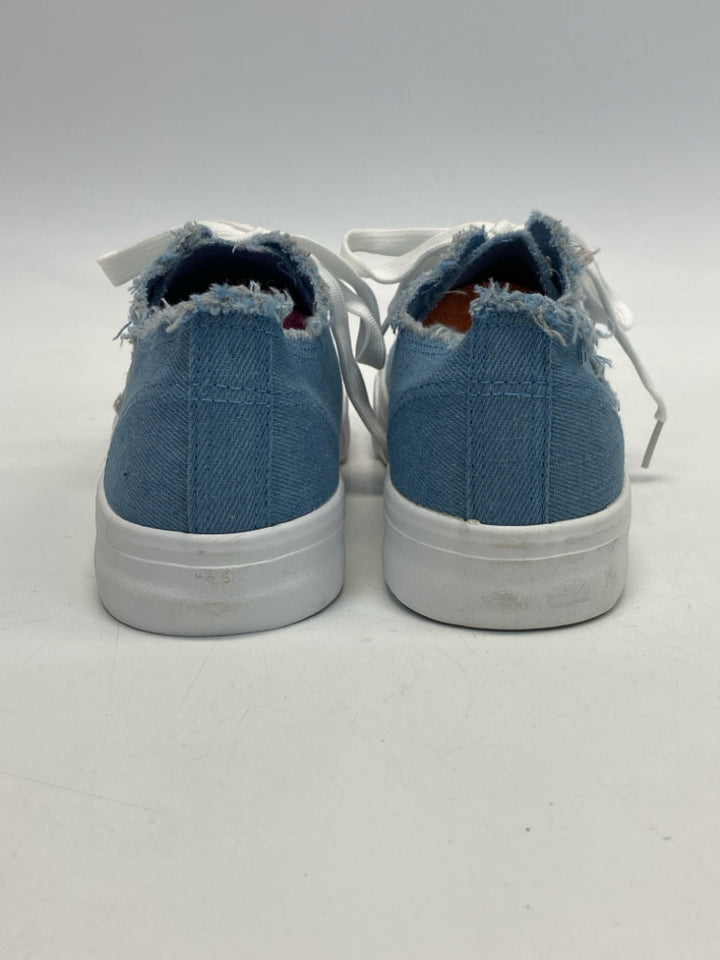 NWOT  Size 9 Blue Denim Lace-up Canvas Sneakers