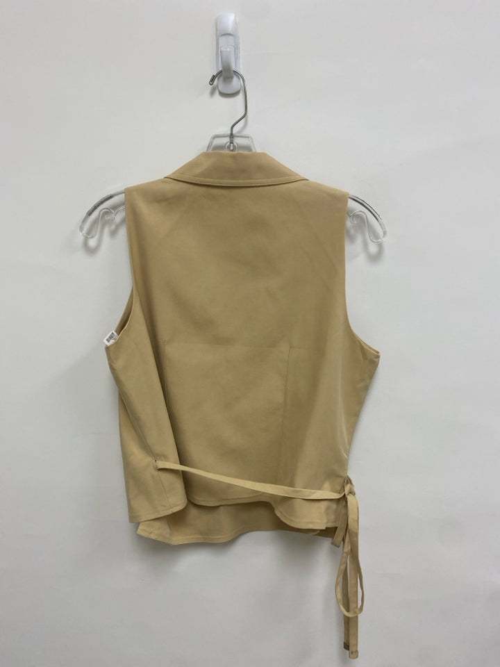 NWT Wht House/Blk Mkt Size 8 Tan Sleeveless Ladies Top