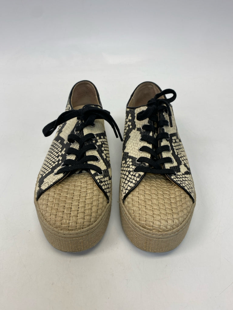 VINCE CAMUTO  Size 9 Tan Brown Snakeprint Sneakers
