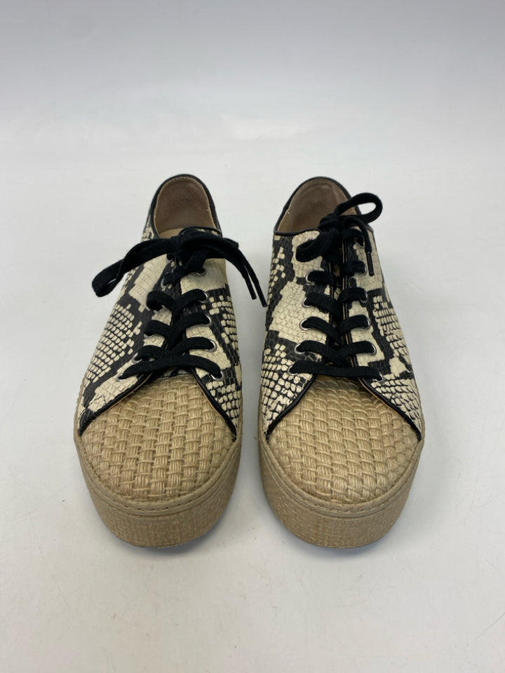 VINCE CAMUTO  Size 9 Tan Brown Snakeprint Sneakers