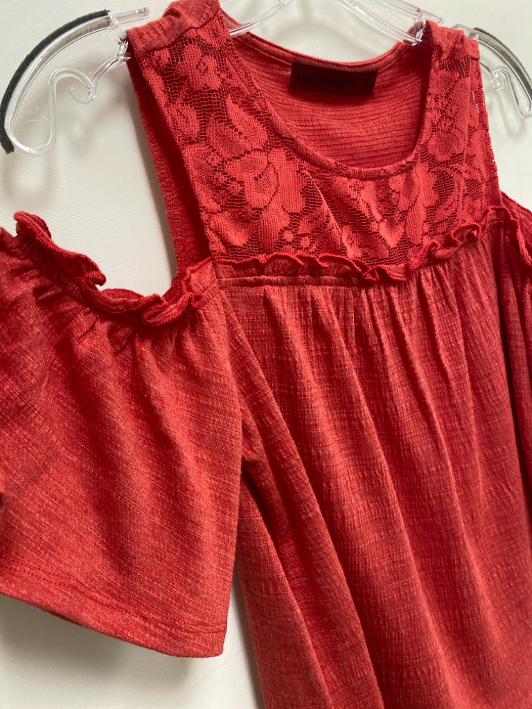 NWT Size M Red Texture Cold Shoulder Ladies Top