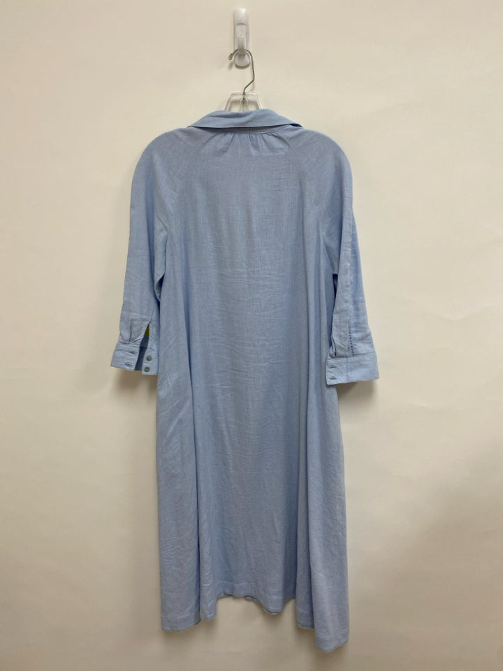 Size M Light Blue Button Up Linen Blend Ladies Dress