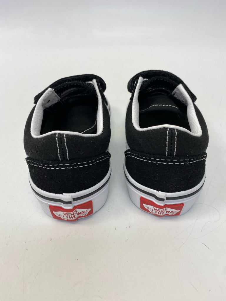 NWOT Vans SIZE 11 Black White Boy&