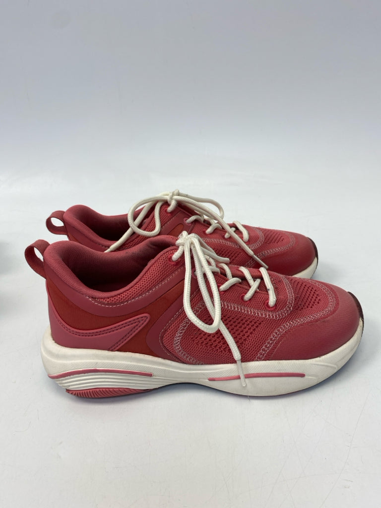 Easy Spirit  Size 6 Pink Lace-up Sneakers