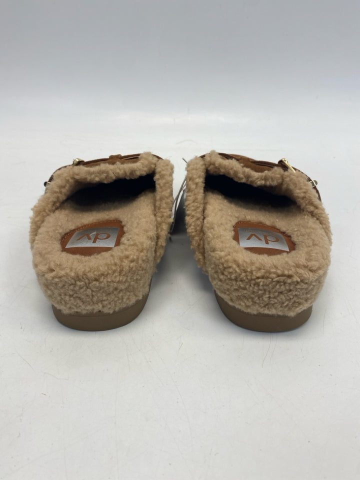NWT Dolce Vita US Shoe Size 6 Cognac Flats