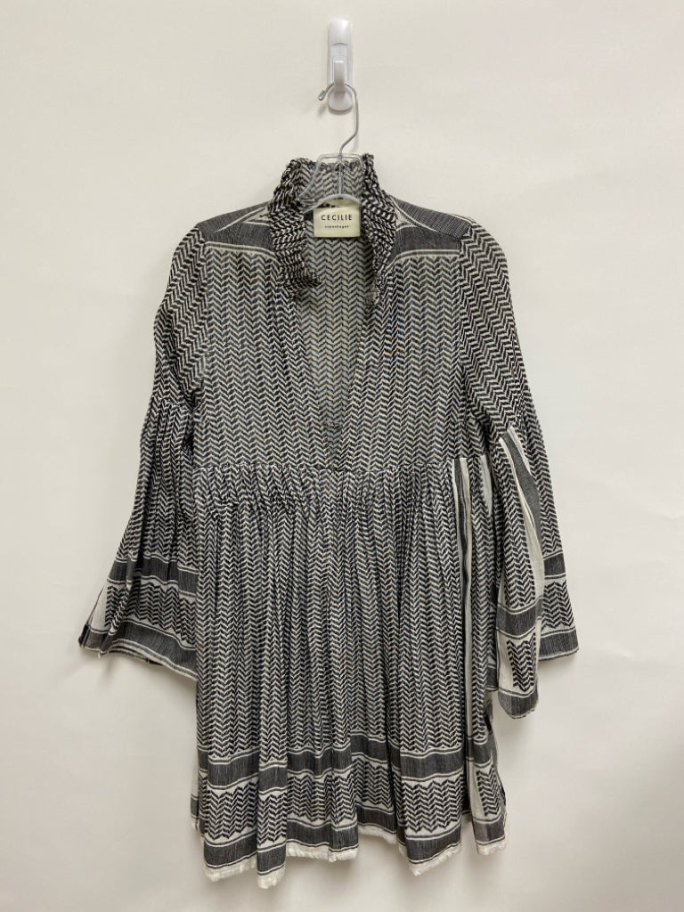 CECILIE Size XS Black Cream Zig Zag Ladies Dress