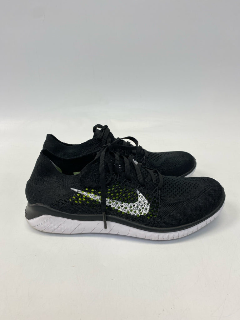Nike  Size 9 Black Lace-up Fabric Sneakers