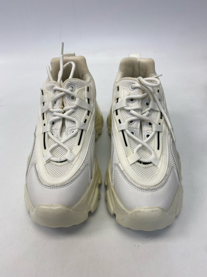 Steve Madden  Size 8.5 Cream Lace-up Sneakers