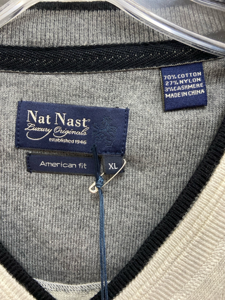 NWT Nat Nast Size XL Pale Gray Black Trimmed Men&