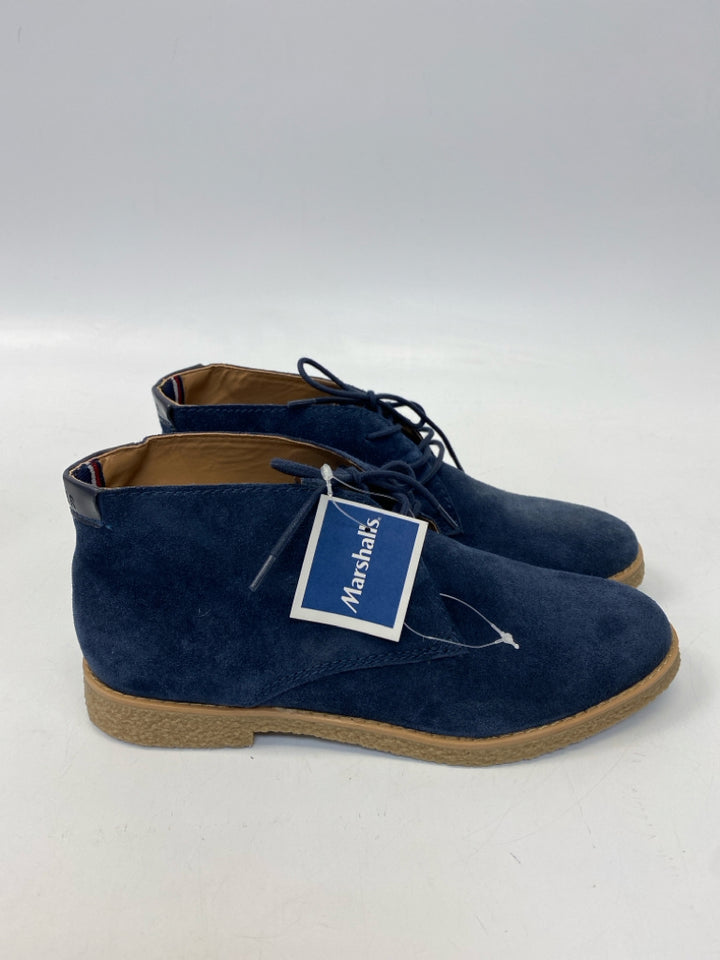 NWT Tommy Hilfiger  Size 9 Navy Lace-up Suede Boots