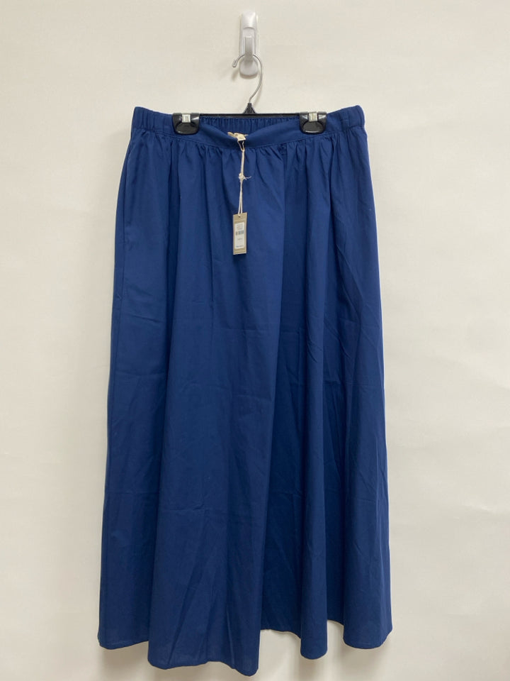 NWT HAVEN Size M Navy Ladies Skirt