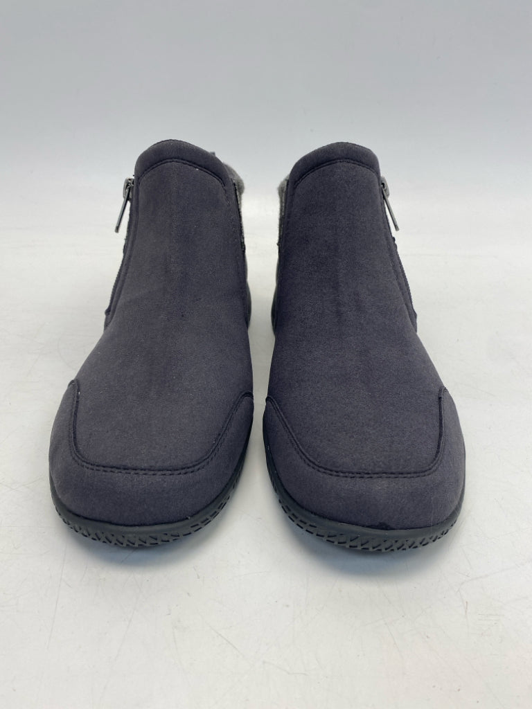 NWOT Easy Spirit US Shoe Size 9 Gray Side Zipper Boots