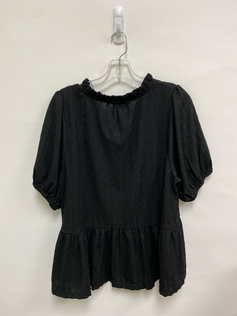 NWT GiGiO Size L Black Texture Puff Sleeve Ladies Top