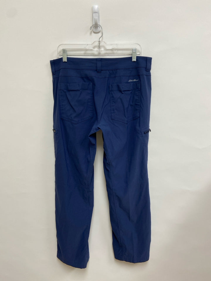 Eddie Bauer Size 35 Navy Men&