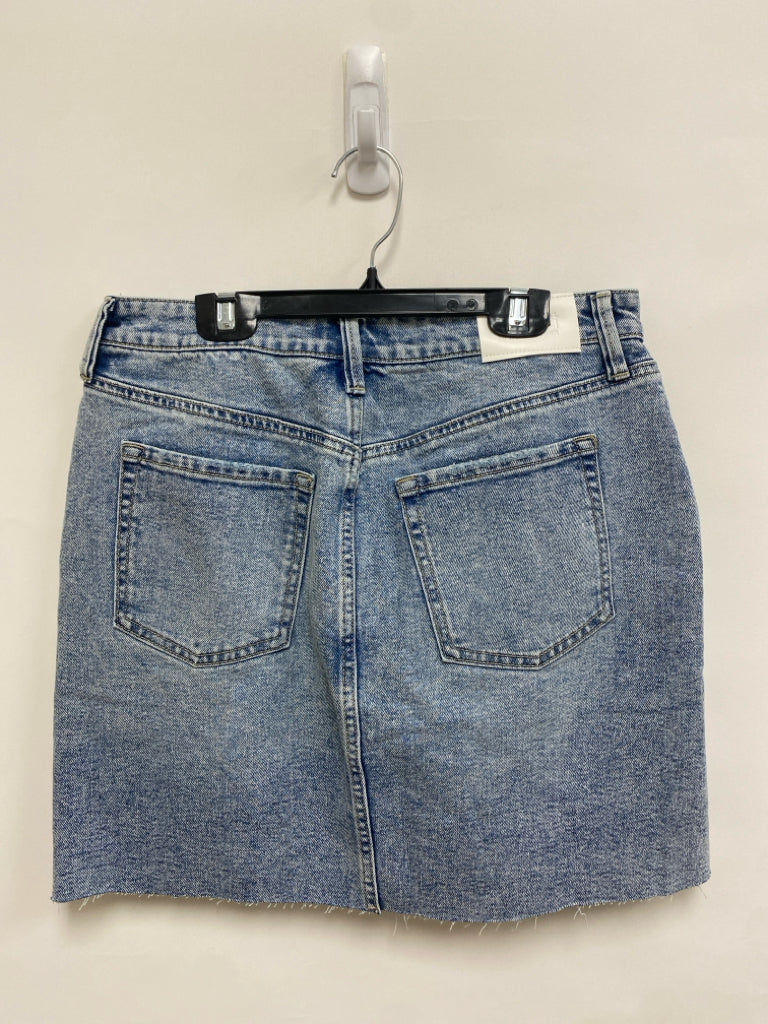 NWT Size 6 Faded Denim Ladies Skirt