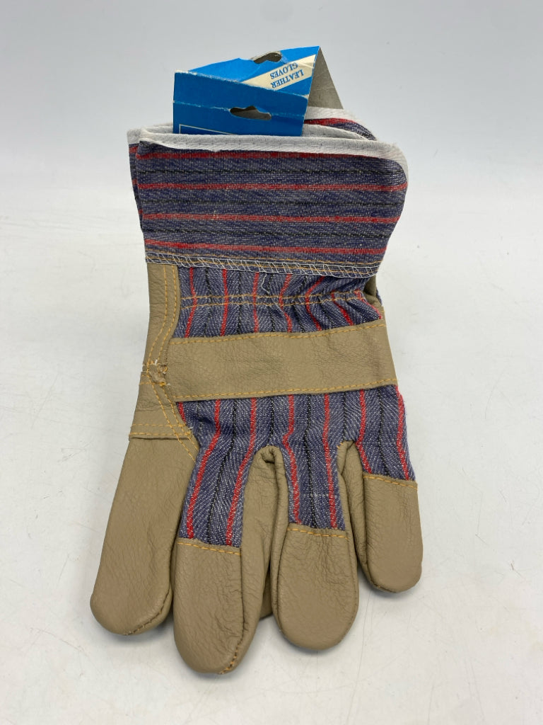 NEW Size M Brown Blue/Red Men&