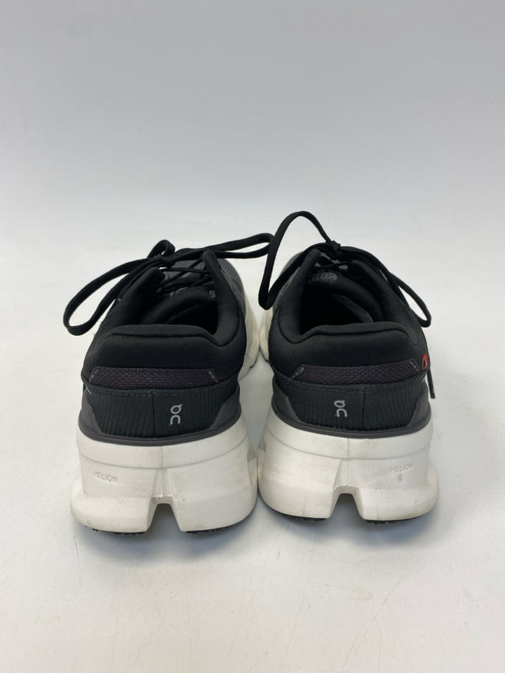 On Cloud  Size 8 Black Gray Lace-up Fabric Sneakers