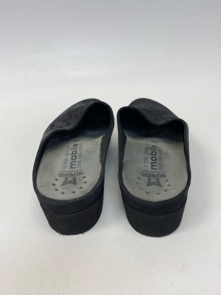 Mephisto 40 Black Perforated Clogs