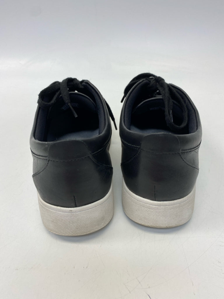 Fit Flop  Size 8 Black Lace-up Sneakers