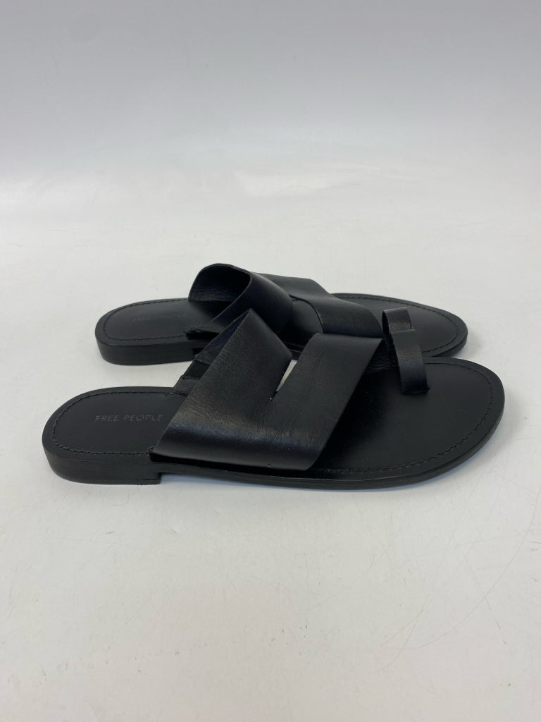 Free People  Size 39.5 Black Sandals