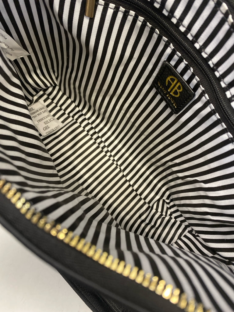 NWT Black Gold Accent(s) Crossbody