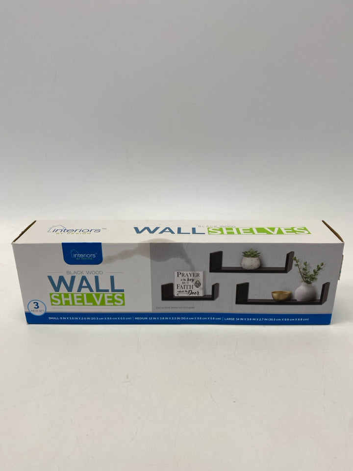 NEW/BOX Black Wall Hanging