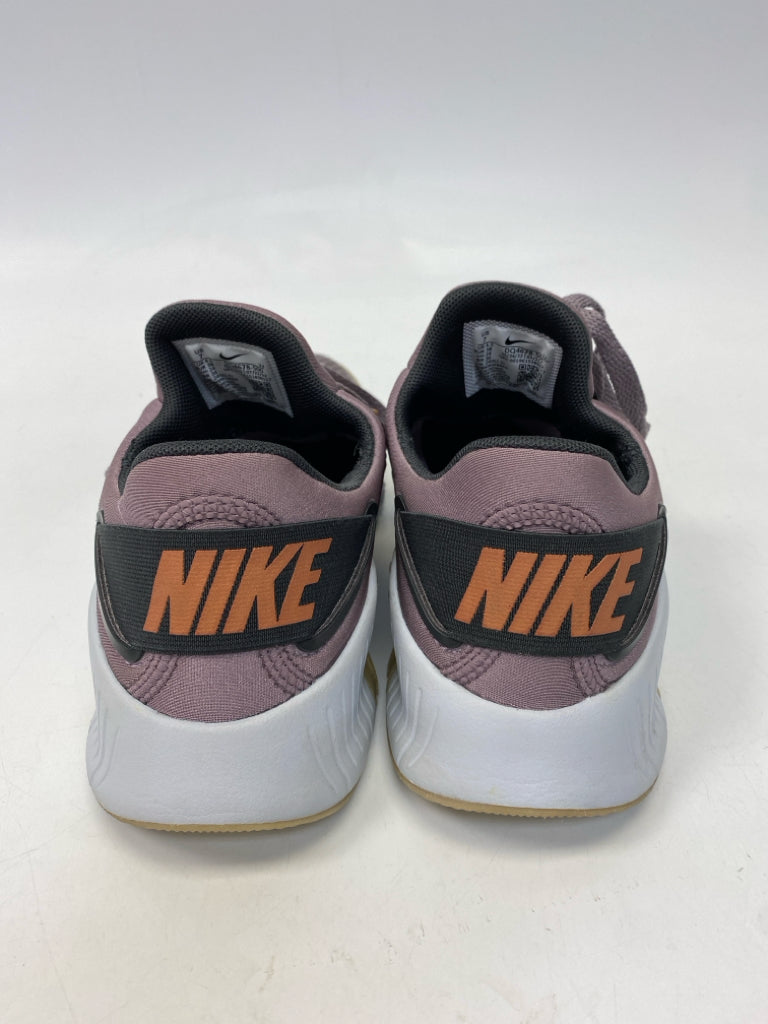 Nike  Size 7 Purple Gold Lace-up Sneakers