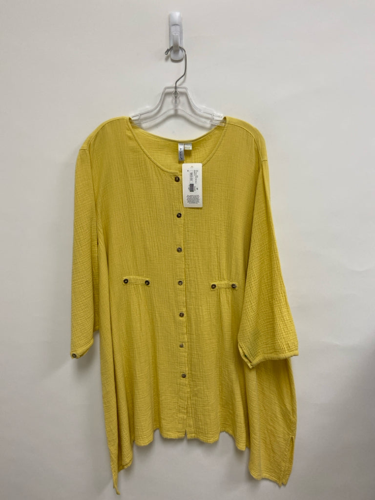 NWT  SIZE  2X Yellow Button Up Gauze Plus Size Dress