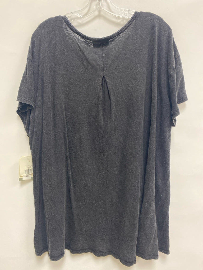 NWT wonderly  SIZE  2X Faded Black Short Sleeve Tee Plus Size Top