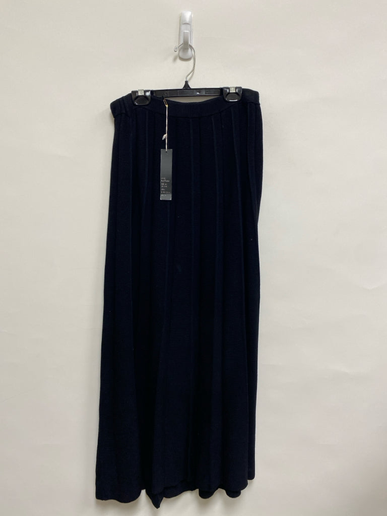 NWT Size S Black Maxi Knit Ladies Skirt