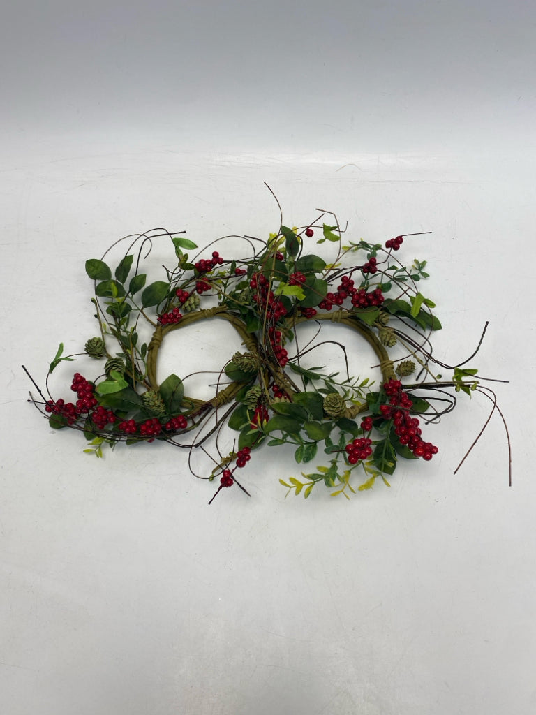 Green Red Berries Christmas