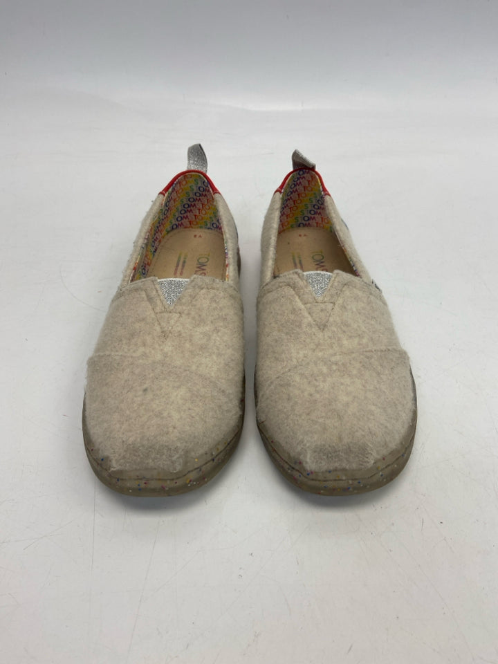Toms SIZE 3 Beige Multi Color Rainbows Girl&