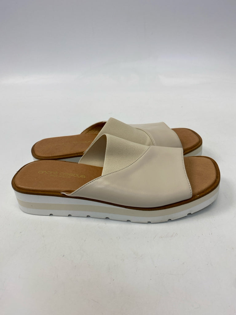 Andre Assous  Size 38 Cream Sandals