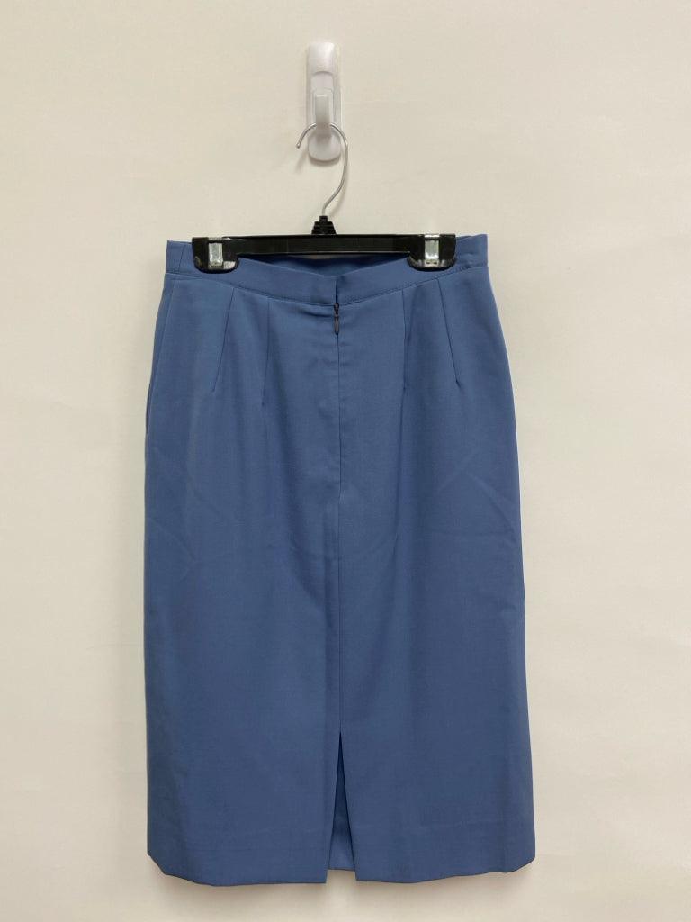 Burberry Size 4 Blue Pleated Wool Ladies Skirt