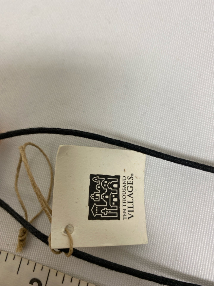 NWT Amber Black Shapes Necklace