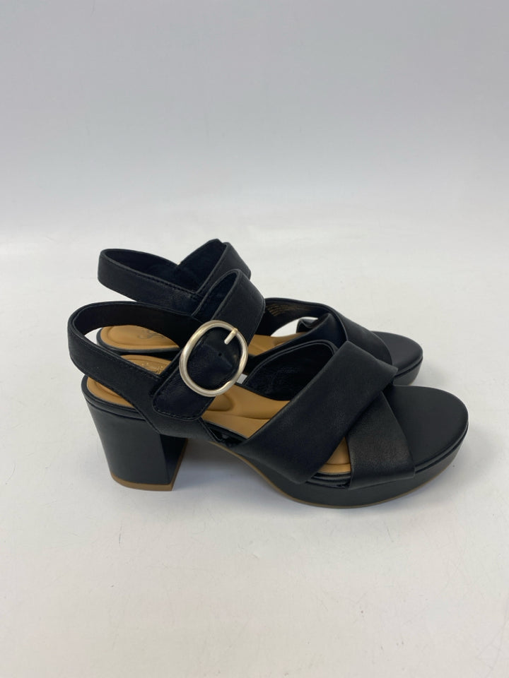 NWOT Sofft  Size 6.5 Black Crisscross Sandals