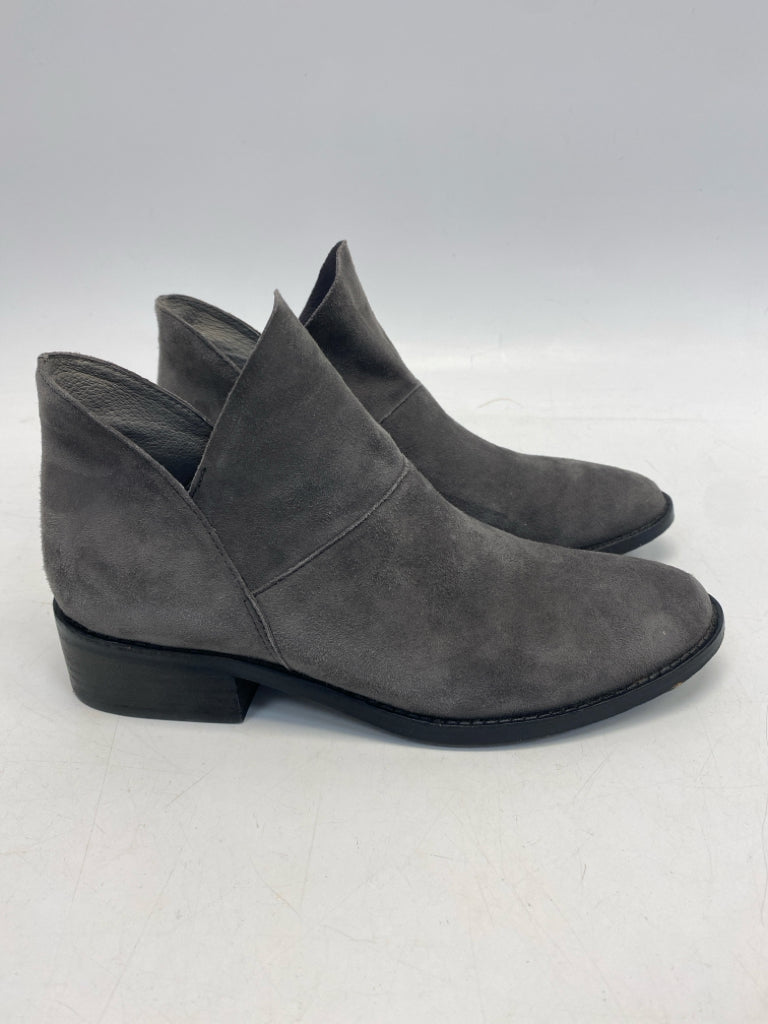 Eileen Fisher US Shoe Size 8 Dark Gray Suede Boots