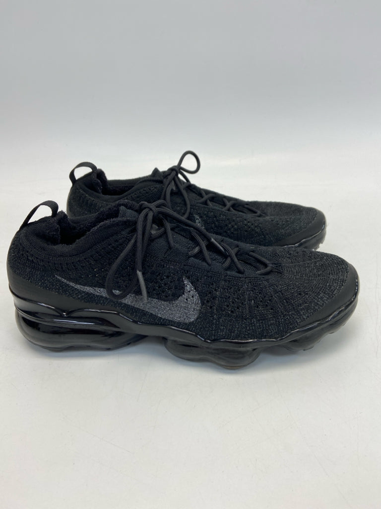 Nike US Shoe Size 10 Black Lace-up Sneakers