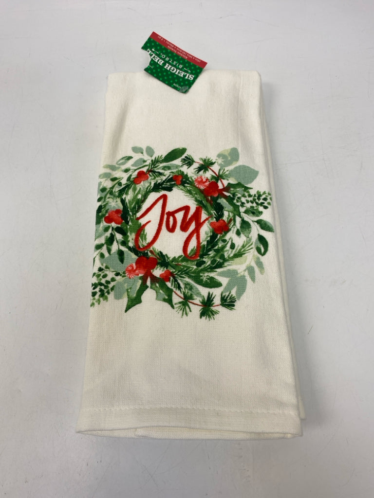 NWT White Green/Red Christmas