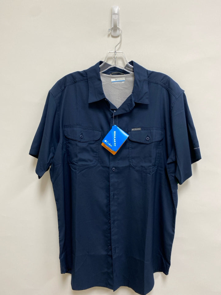 NWT Columbia Size M Navy Button Up Men&