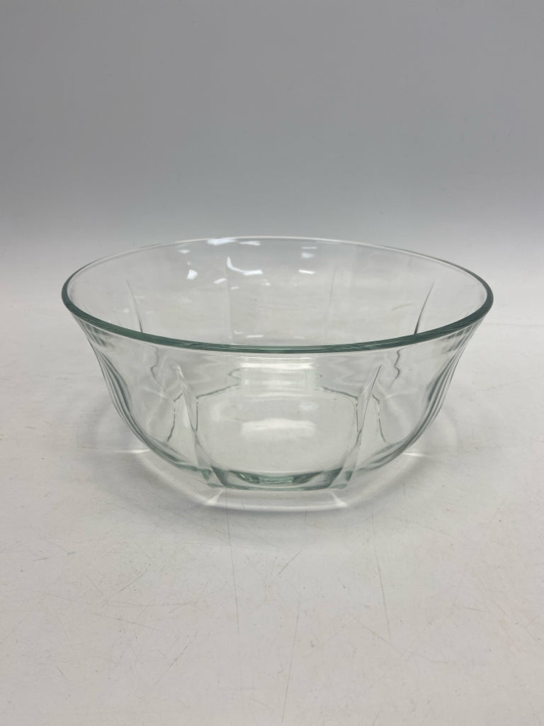 Clear Glass Bowl(s)