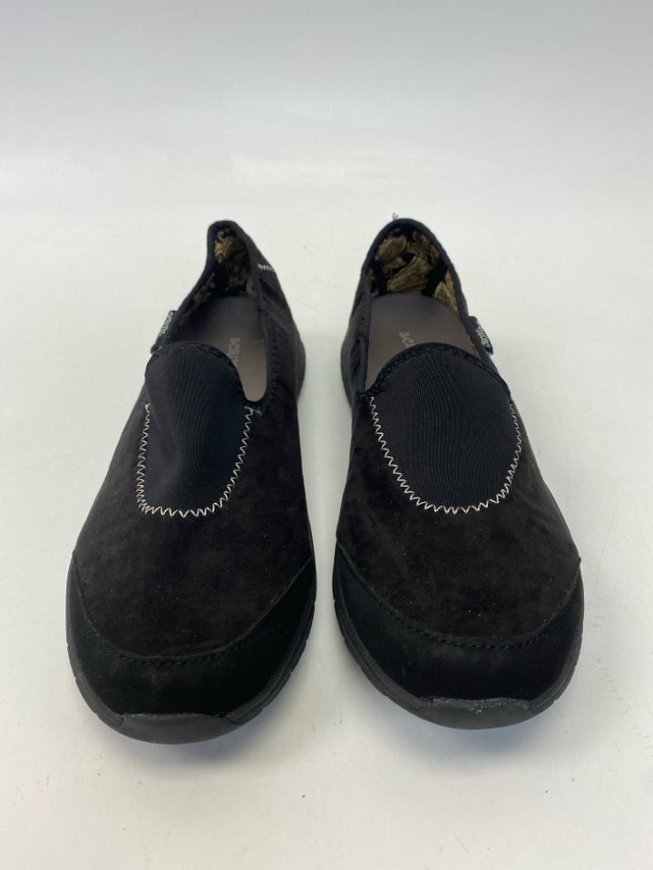 NWOT Scrubs RX Size 10 Black Flats