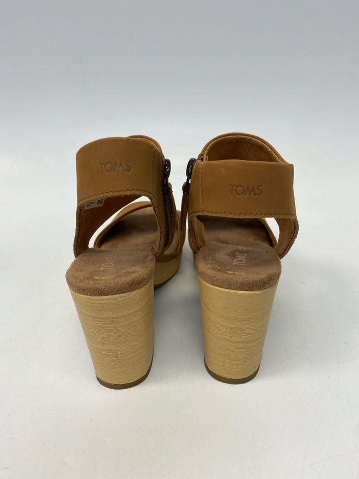 Toms  Size 6.5 Caramel Sandals