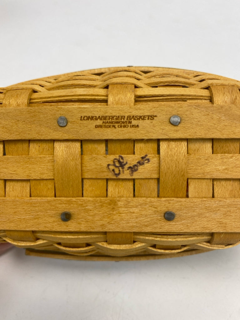 NWOT Longaberger 2005 Collector Club May Series Peony Basket