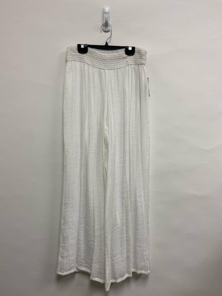 NWT ALYX Size L White Ladies Pants