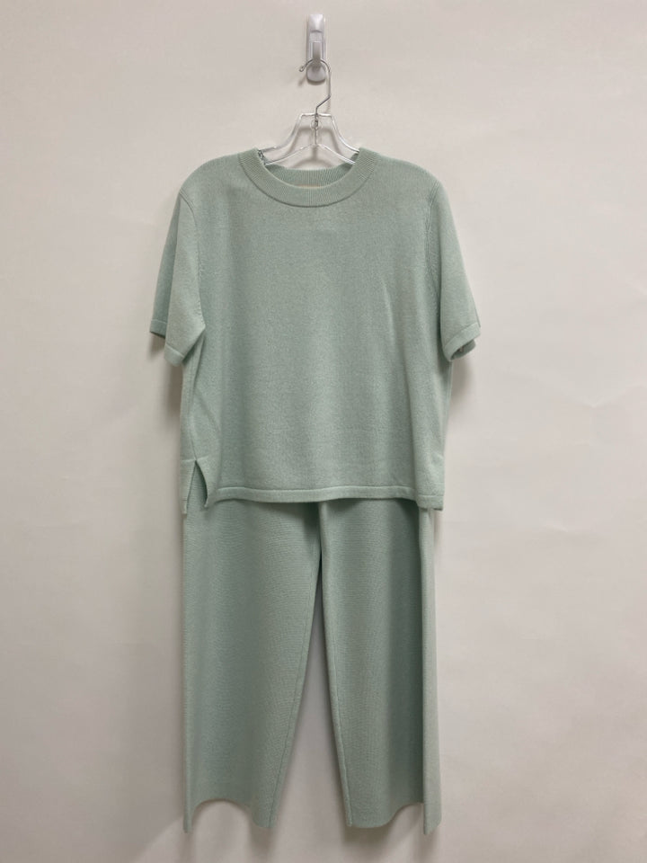 Size 2 Seafoam Short Sleeve Cashmere Ladies 2pc Pant Set