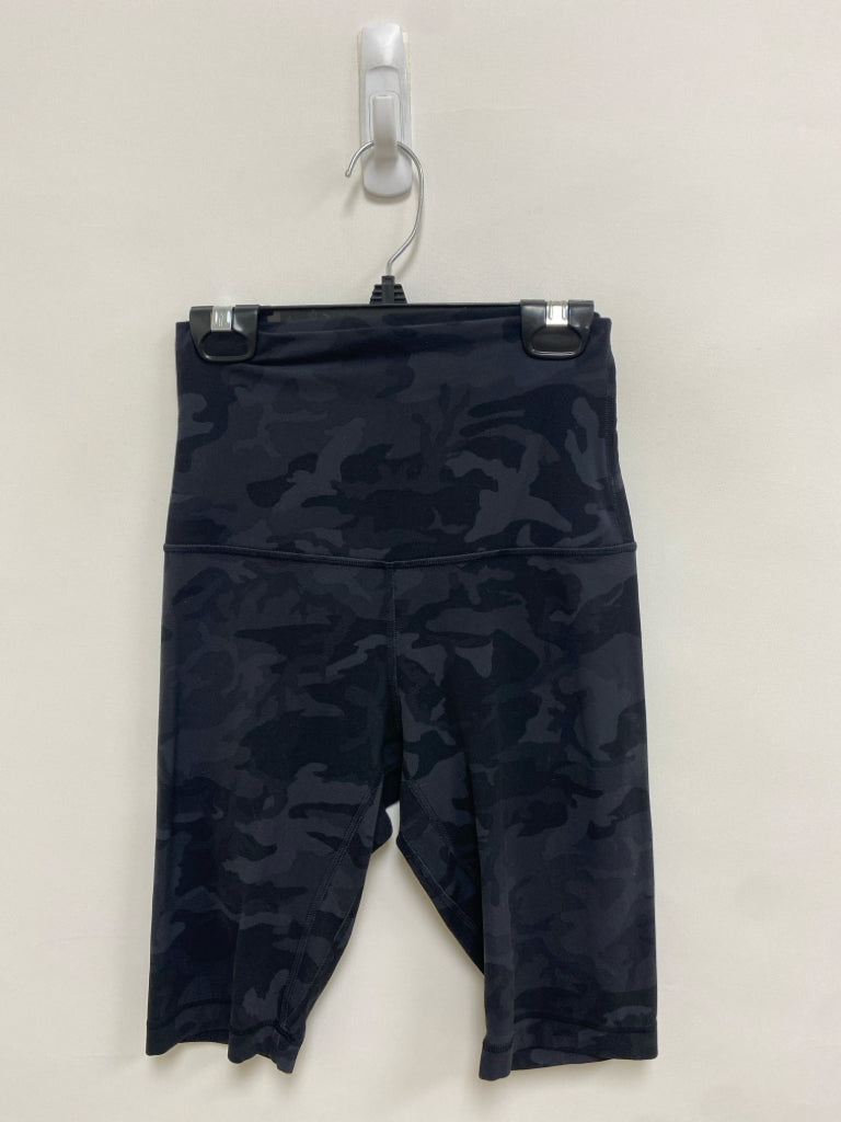 Lululemon Size 4 Black Gray Camouflage Athletic Shorts