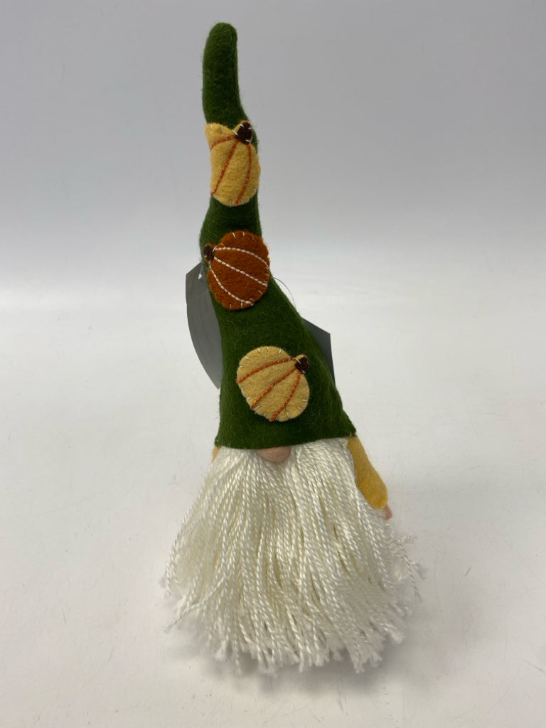 NWT Green Gold Stuffed Fabric Fall