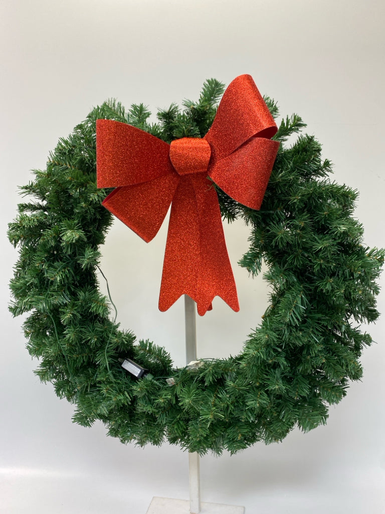 Green Red Bows Christmas