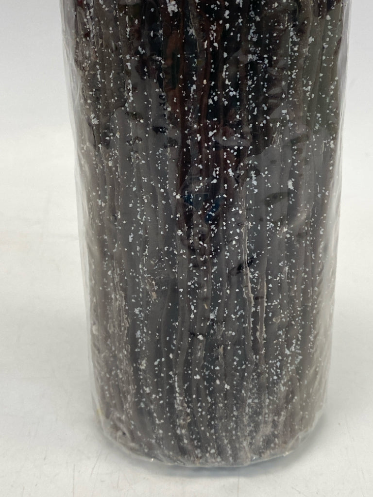 NEW/PKG Candle